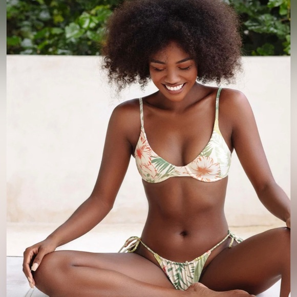 NEW! Kenny Flowers The UBUD Underwire Bikini Top Tropical Green SZ XL - Picture 2 of 16